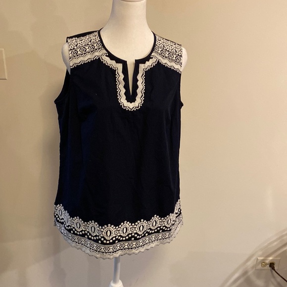 TALBOTS navy blue with white embroidered blouse size Large - Picture 1 of 12